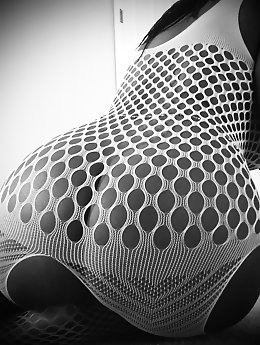 A blonde with curly hair meets a man who is very much into rough sex.