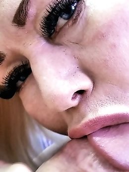 The oldest and dirtiest MILF is masturbating her pussy